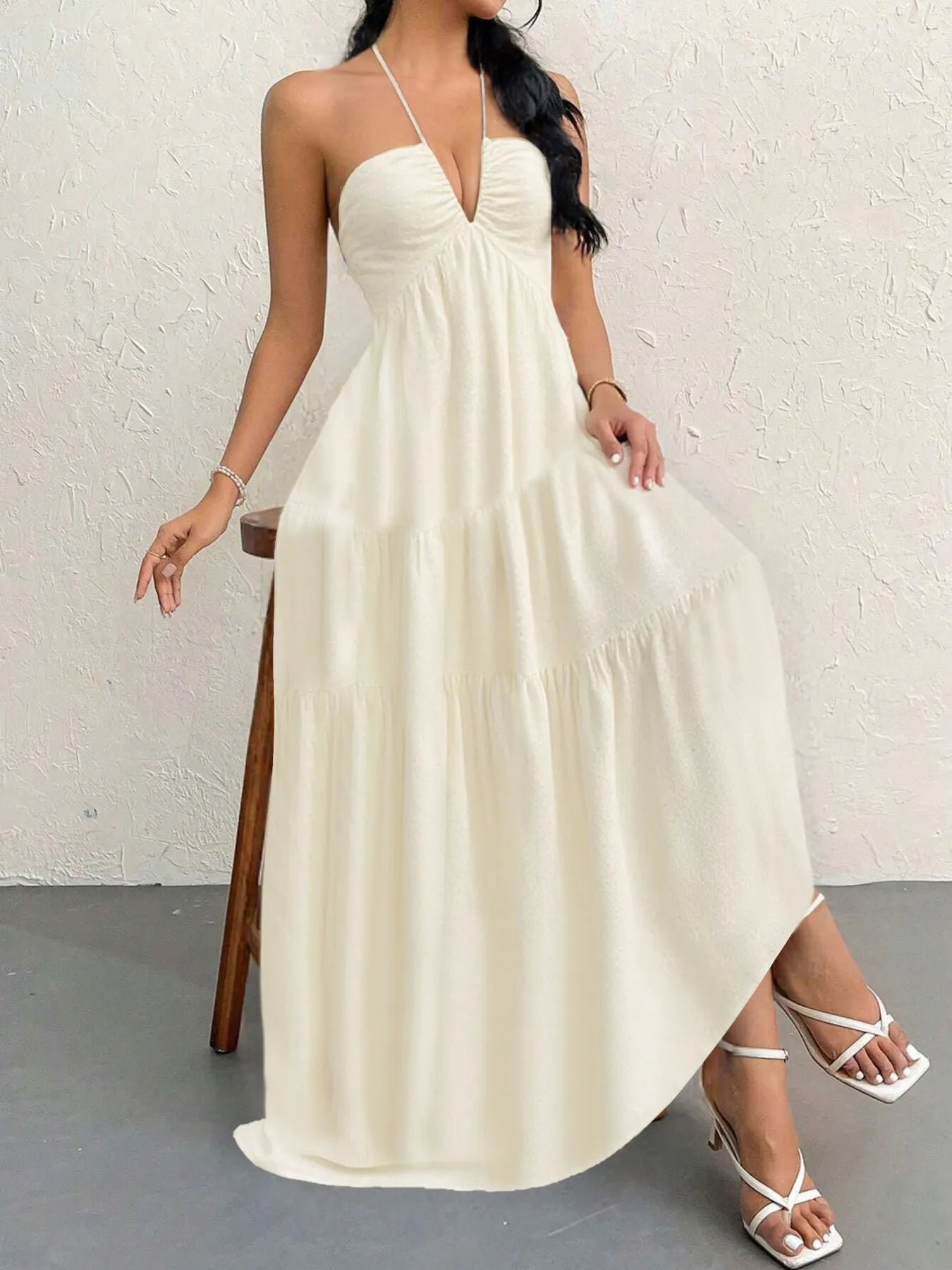 Vestido Halter Midi Escalonado
