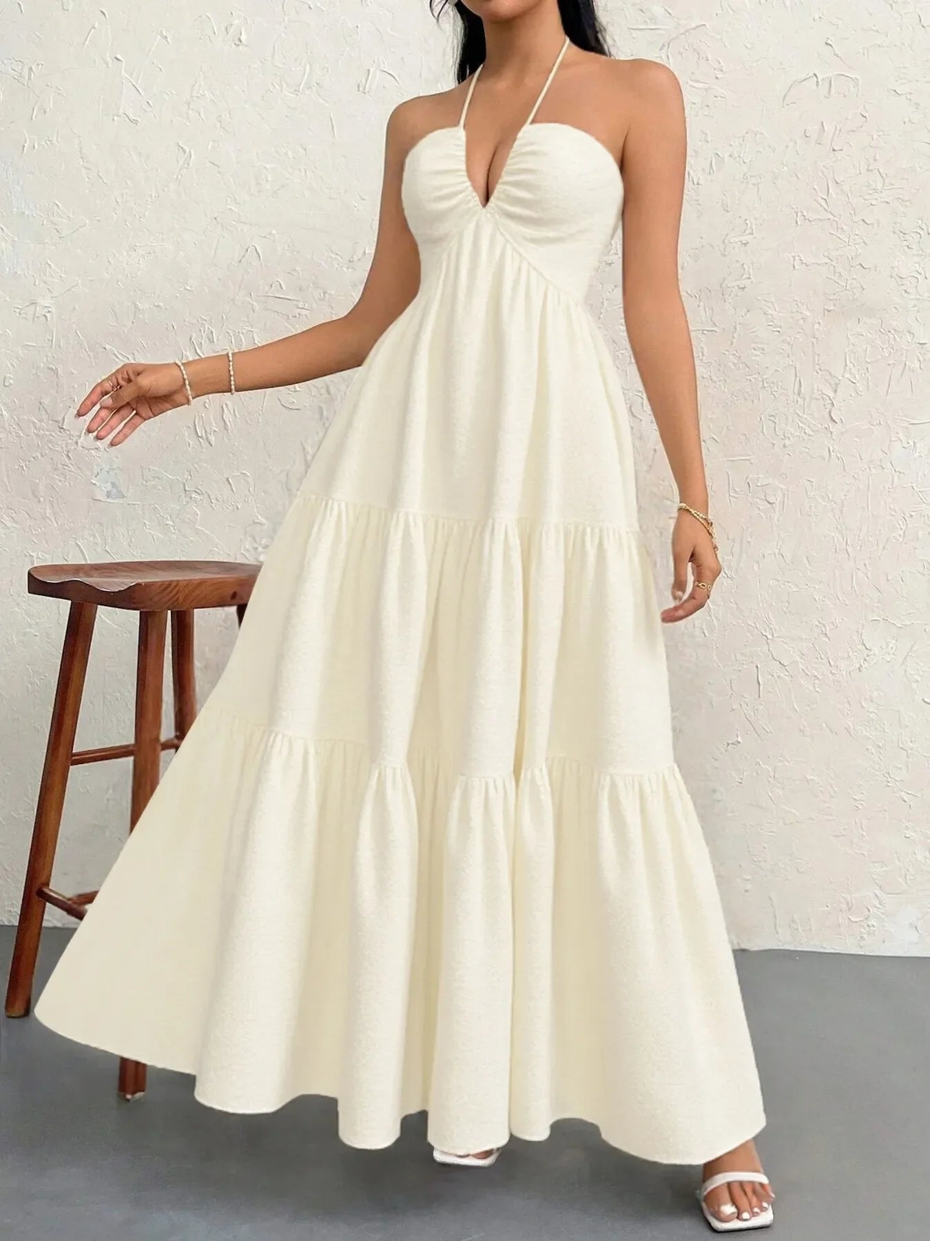 Vestido Halter Midi Escalonado