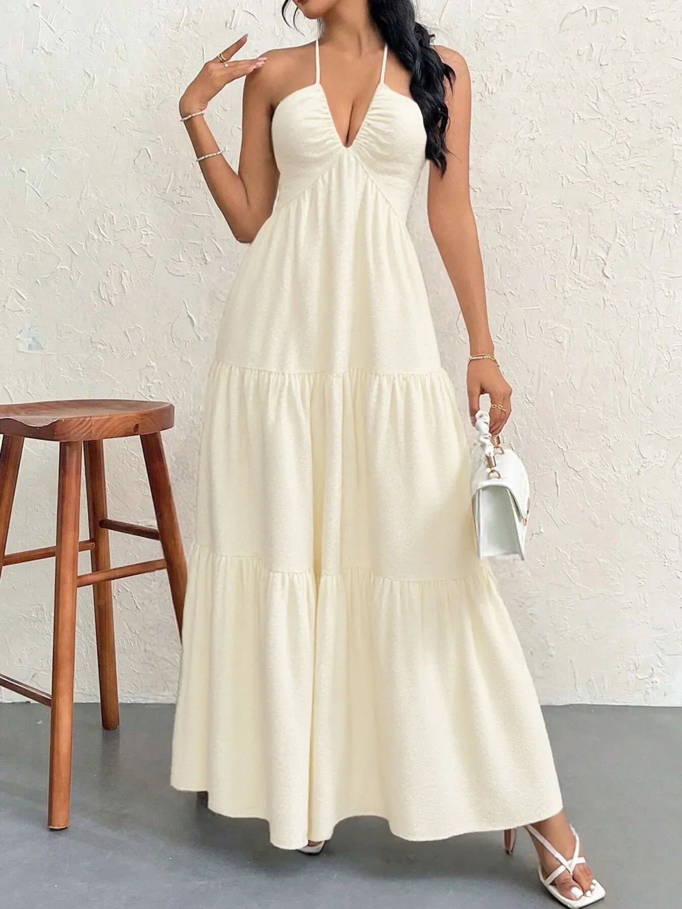 Vestido Halter Midi Escalonado