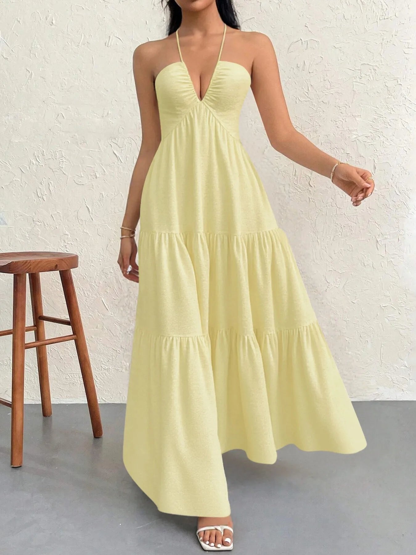 Vestido Halter Midi Escalonado