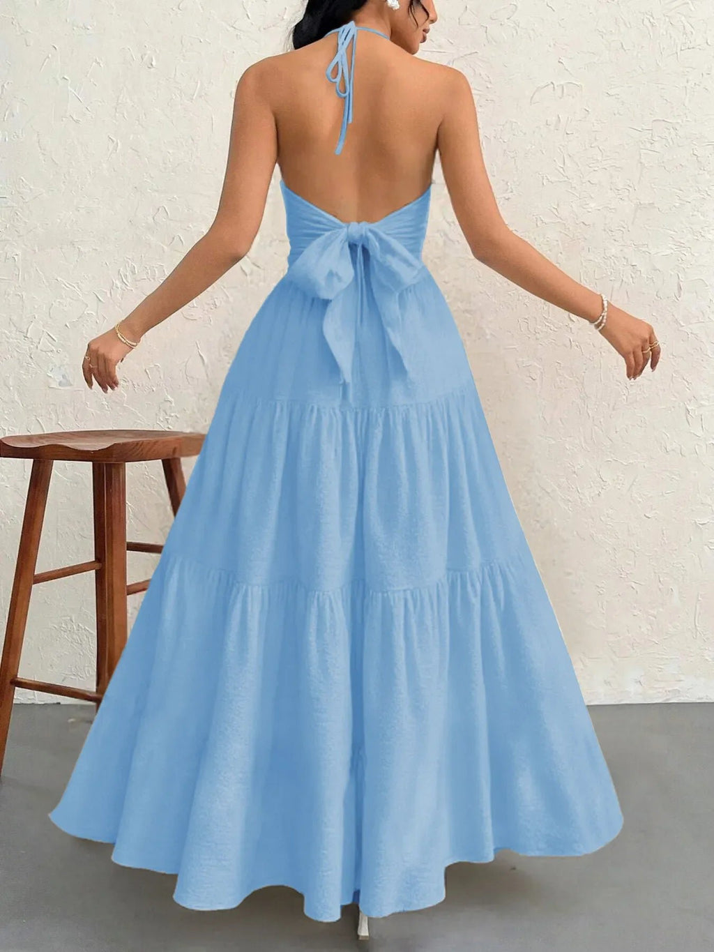Vestido Halter Midi Escalonado